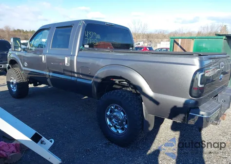 2015 Ford F-250 Xlt z USA, uszkodzony, nr VIN 1FT7W2BT6FEB92357